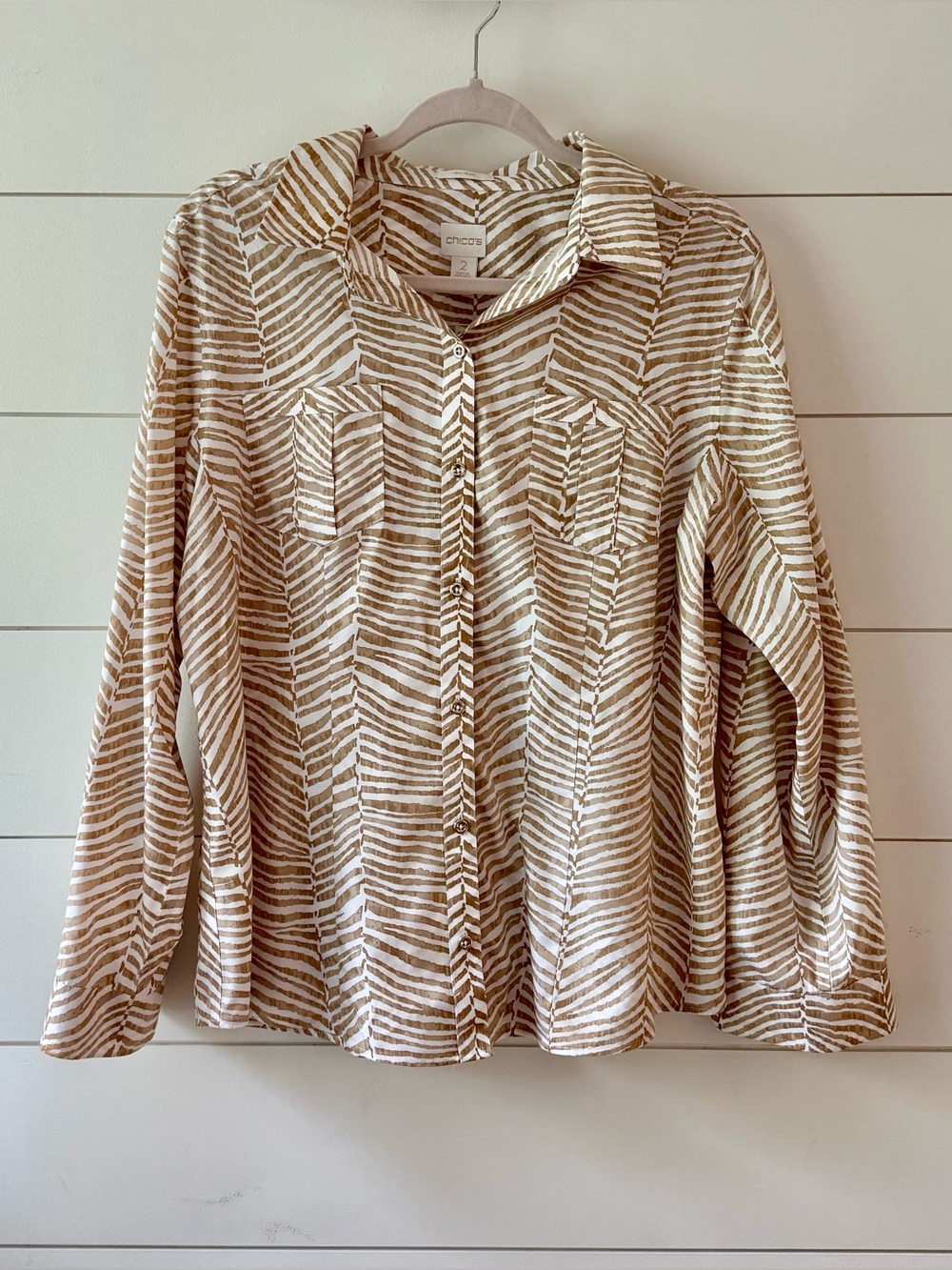 Chico’s No Iron Zebra Print Button Down Blouse Beige White Roll Tab Sleeve